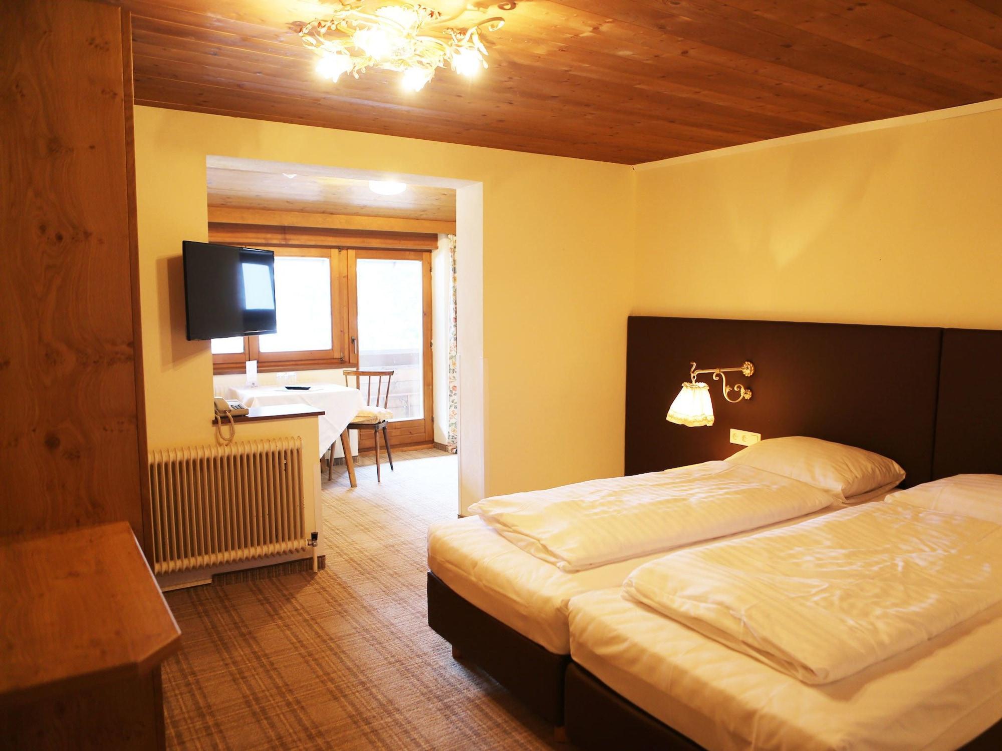 Gasthof Pension Madseiterhof Тукс Экстерьер фото