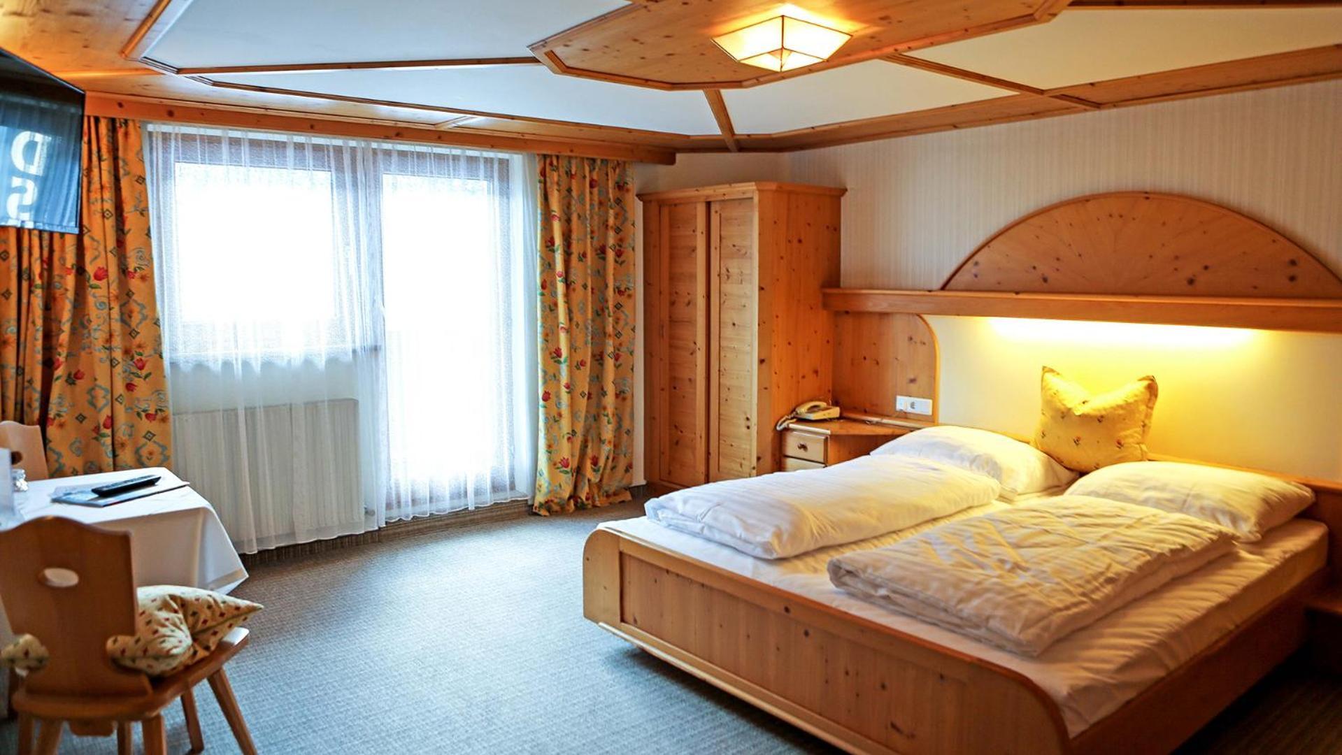 Gasthof Pension Madseiterhof Тукс Экстерьер фото