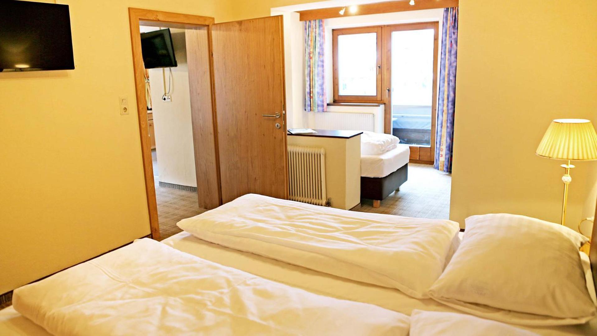 Gasthof Pension Madseiterhof Тукс Экстерьер фото